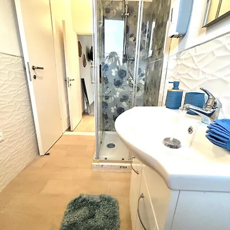 Cozy With Air - Near Isola Rossa Apartment *