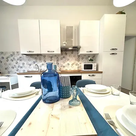 Apartment Cozy With Air - Near Isola Rossa